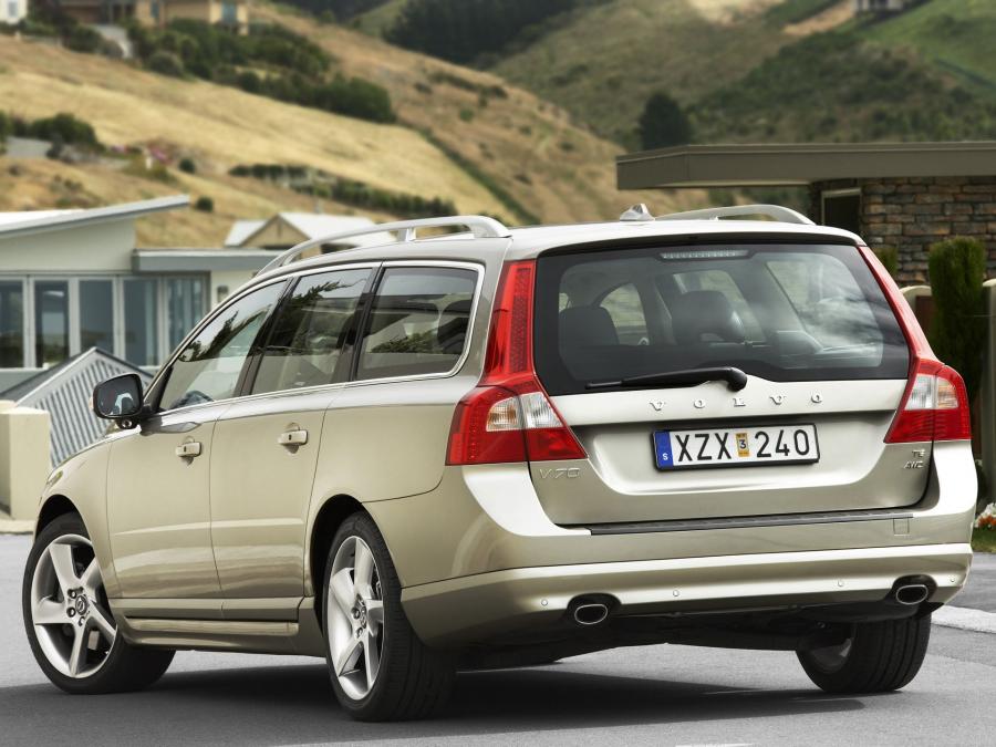  Volvo V70 T6 2007 года  (фото 10 из 64)